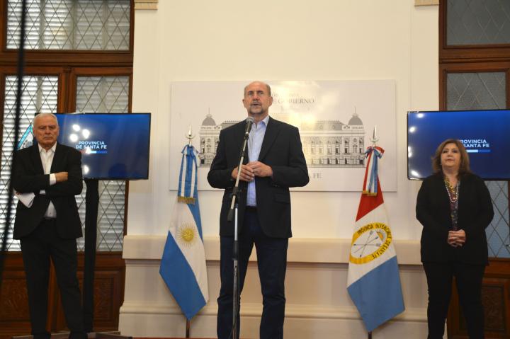 Perotti detalló las acciones sanitarias que encara Santa Fe