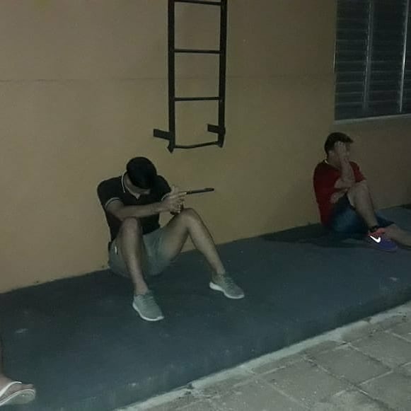 Sin cuarentena: estaban de picnic y paseando por la costa