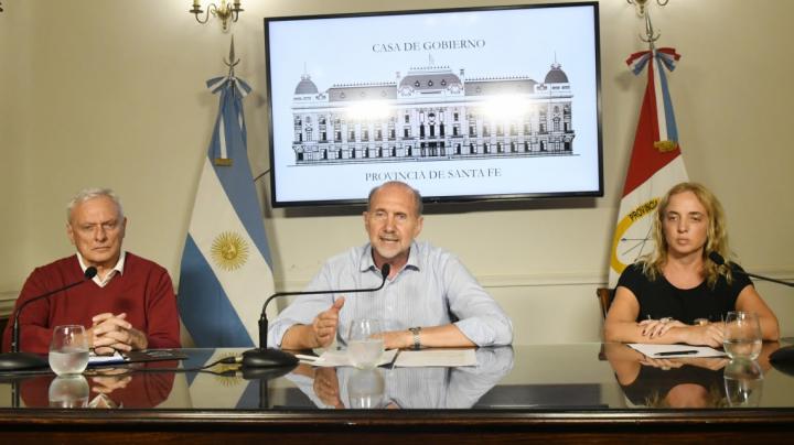 Perotti: “El 90 % de los santafesinos cumplió con el aislamiento” 