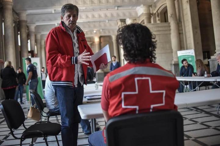 Santa Fe: suman voluntarios para asistir y contener a familias