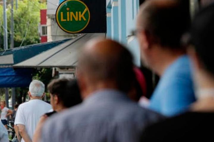 Ya se puede sacar turno para ir al banco 