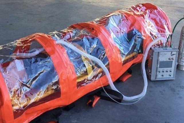 Crearon una camilla anticontagio de coronavirus