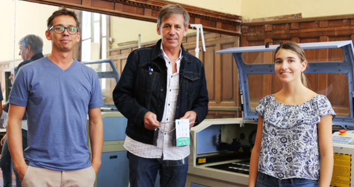 Fabrican máscaras protectoras para trabajadores municipales