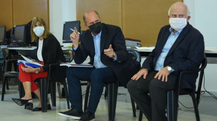 COVID-19: Perotti presidió la reunión del comité de crisis