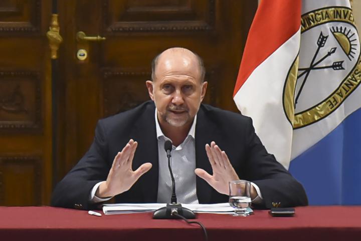 Perotti: “La prioridad es sostener el sistema de salud” 