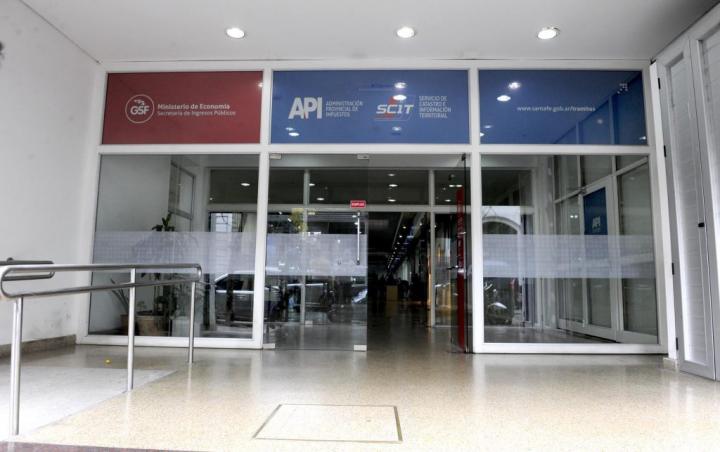 API retoma la atención al público