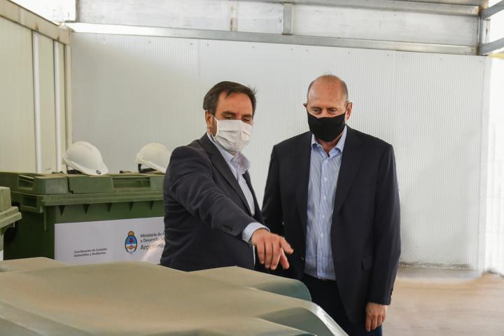 Hospitales de Santa Fe suman equipamiento