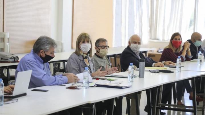 Santa Fe evalúa abrir comercios en localidades menores a 5 mil habitantes