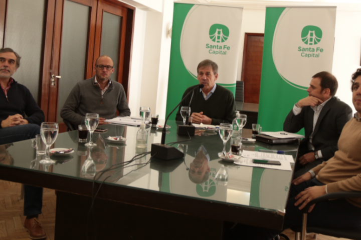 Jatón: “Trabajamos para reabrir el comercio en Santa Fe” 