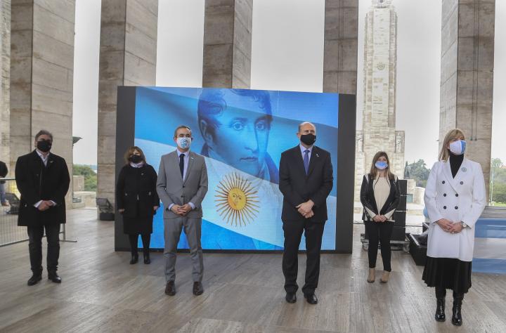 Alumnos prometieron lealtad a la bandera