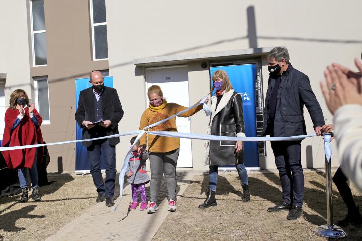 El intendente de Santa Fe junto al gobernador de la provincia.