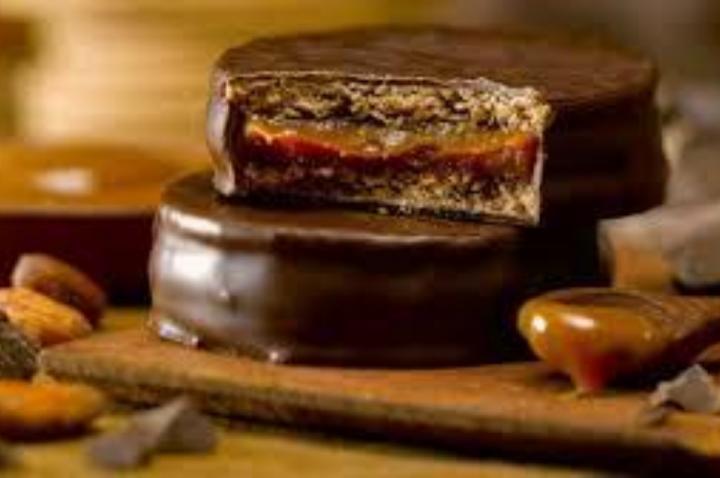Prohíben una marca de alfajores para celíacos