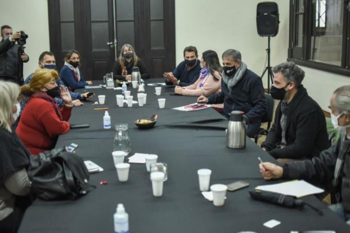 Jatón reunió a todos los vecinalistas de Santa Fe