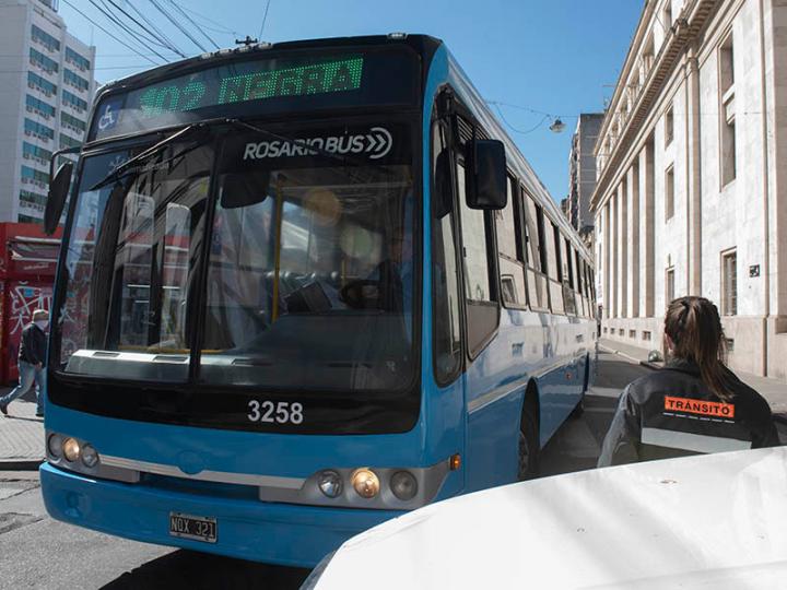 Vuelven a funcionar los colectivos en Rosario