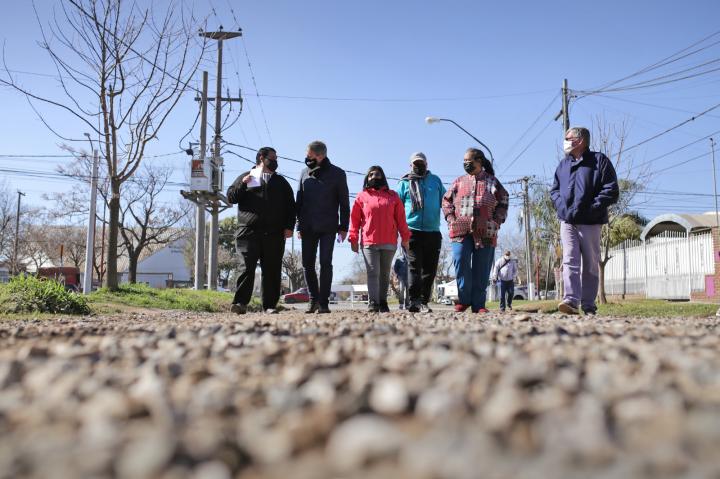 Jatón: “Llegar a los barrios con obras clave” 