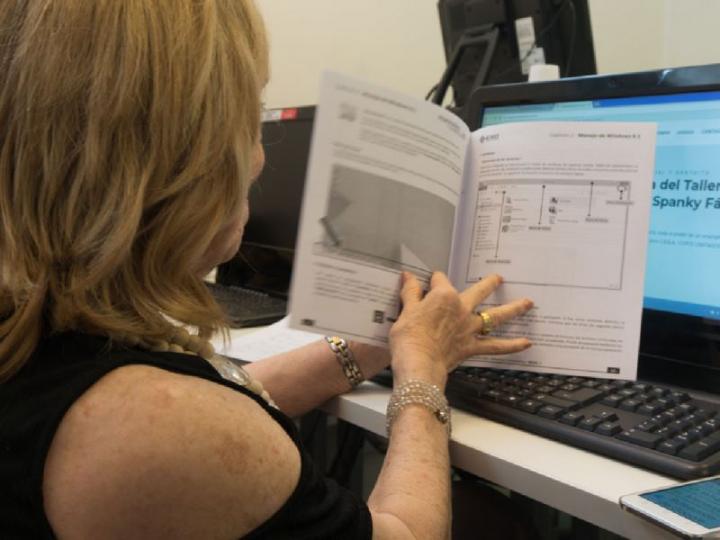 Comenzó la capacitación a todos los docentes de Santa Fe