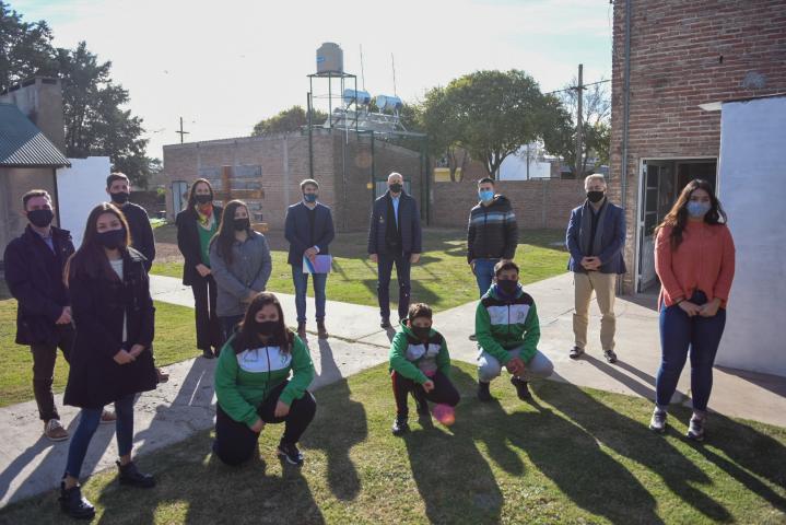 El Polideportivo de Llambi Campbell con energía renovable
