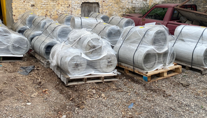 Mejoran y embellecen espacios verdes y edificios públicos