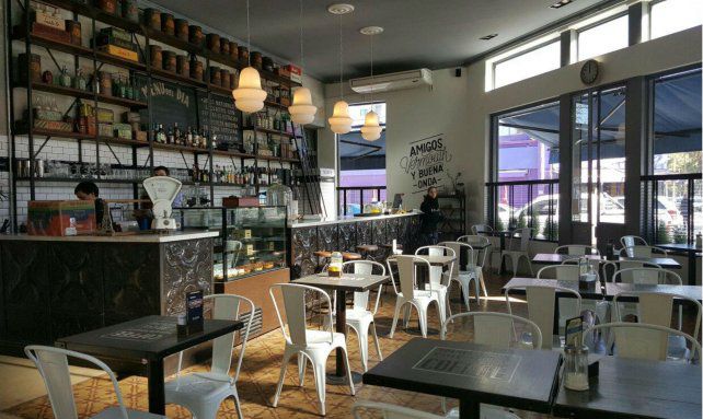 Un bar de Santa Fe prohibe el ingreso de políticos