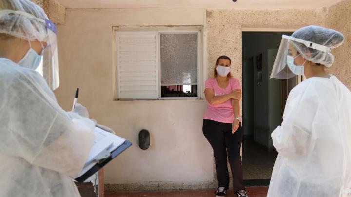 Testearon a mil personas: 229 dieron positivos