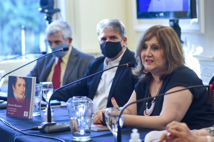 Cantero, Llonch y Damianovich durante la presentación.