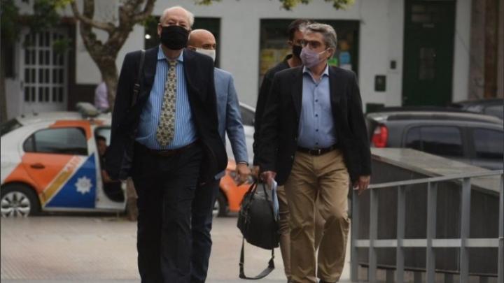 “Perotti no va a terminar su mandato” 