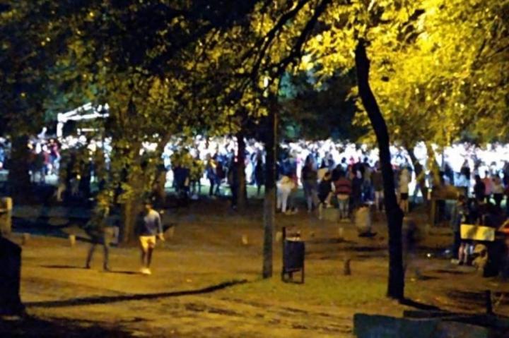 Desactivan una fiesta clandestina con 400 personas