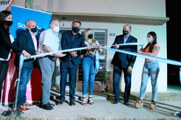 Perotti: “Viviendas y millonarios aportes al sur provincial” 