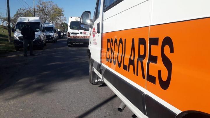 Transportistas escolares aumentaron 50% la tarifa
