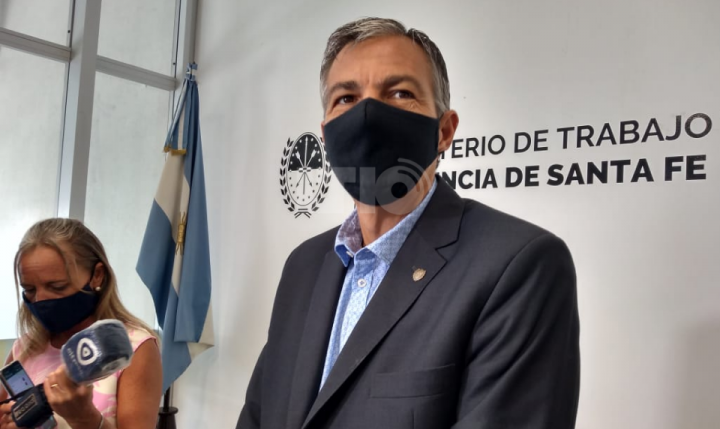 Santa Fe ratificó la política salarial a los docentes