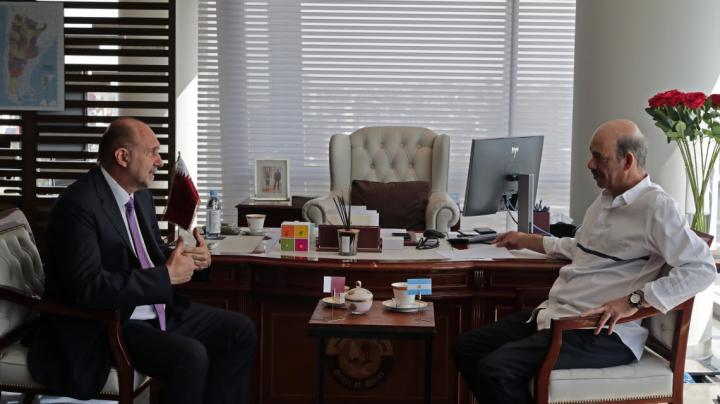 Perotti impulsa la inserción internacional de Santa Fe