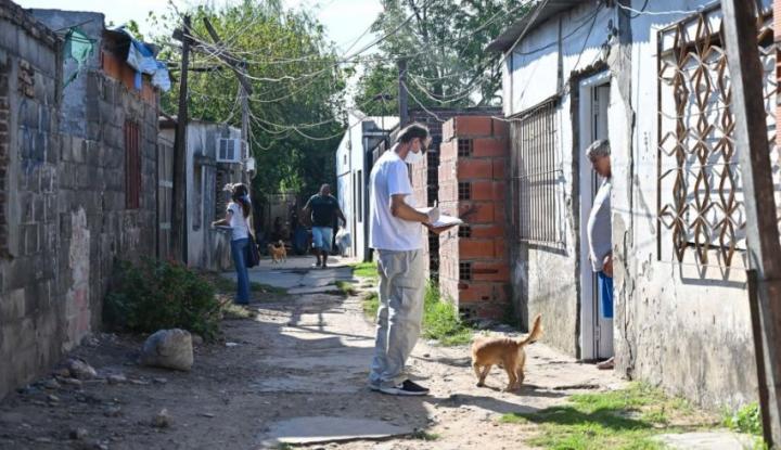 Buscan a los adultos mayores para que se vacunen