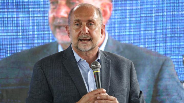 Perotti: “Hacemos obras en pueblos donde antes no las hacían” 