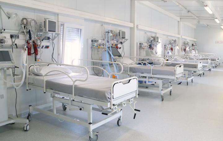La ocupación de camas críticas llega al 87%