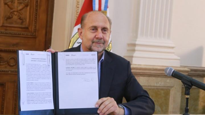 Perotti está feliz: financian el déficit de la Caja de Jubilaciones