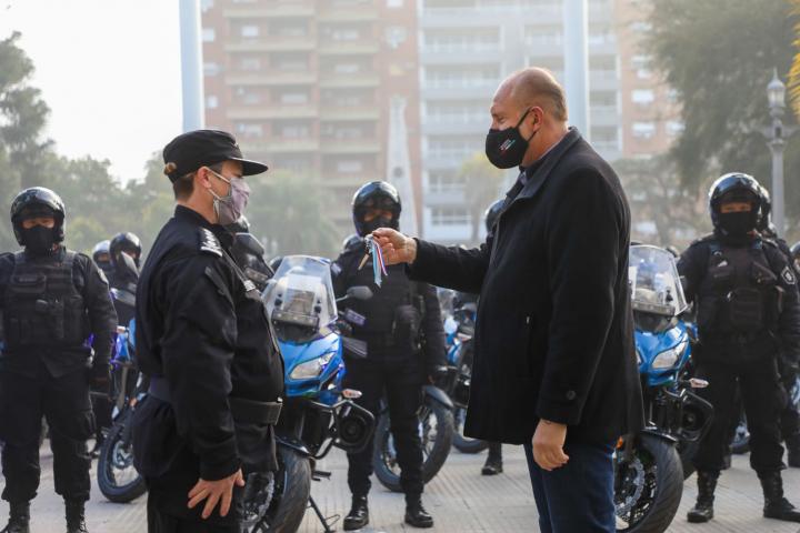 Perotti entregó motos 0km a la Policía de Santa Fe