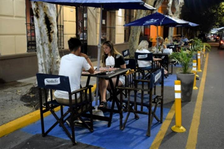 Santa Fe: bares y restaurantes, hasta las 23 horas