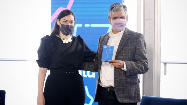 Científicos santafesinos, un faro para los jóvenes