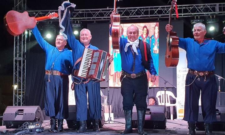 Ceres homenajeó al histórico Conjunto Ivotí