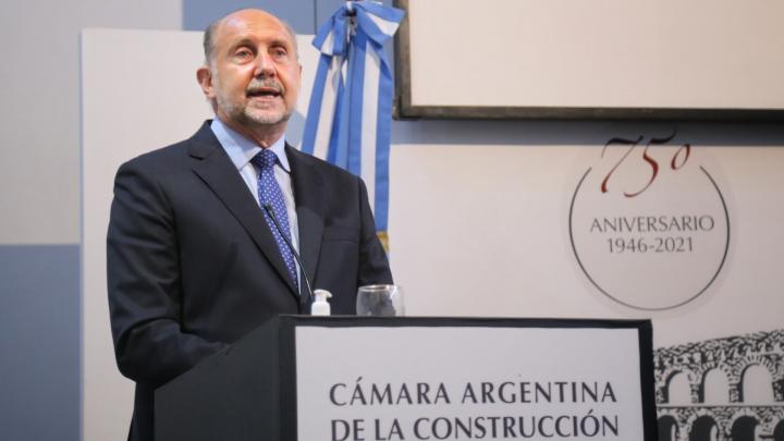 Perotti participó del Foro de Infraestructura y Construcción