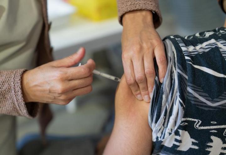 Santa Fe comenzó a aplicar terceras dosis de vacunas