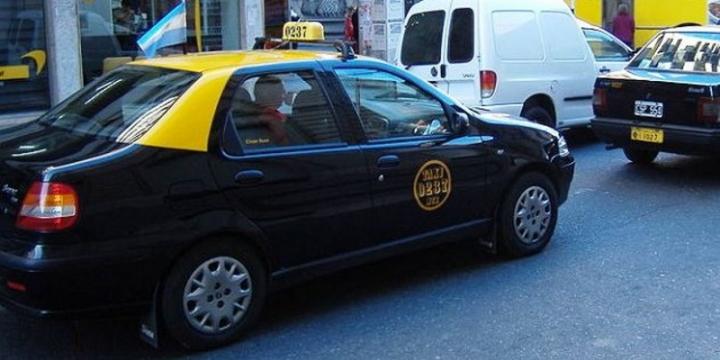 Aumentan los taxis en Santa Fe: 37,5 %