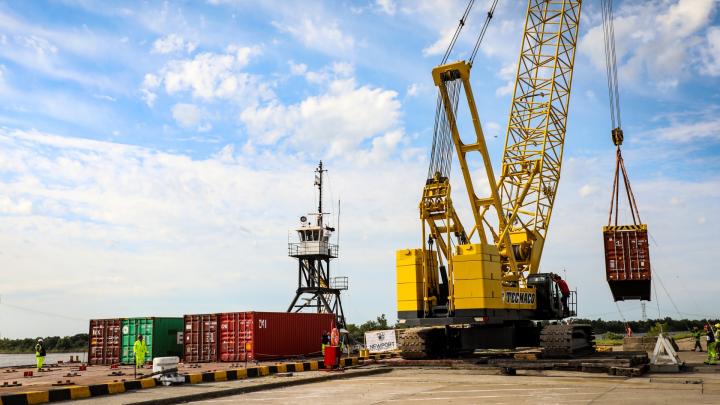 Reactivan el muelle de contenedores en el Puerto de Santa Fe