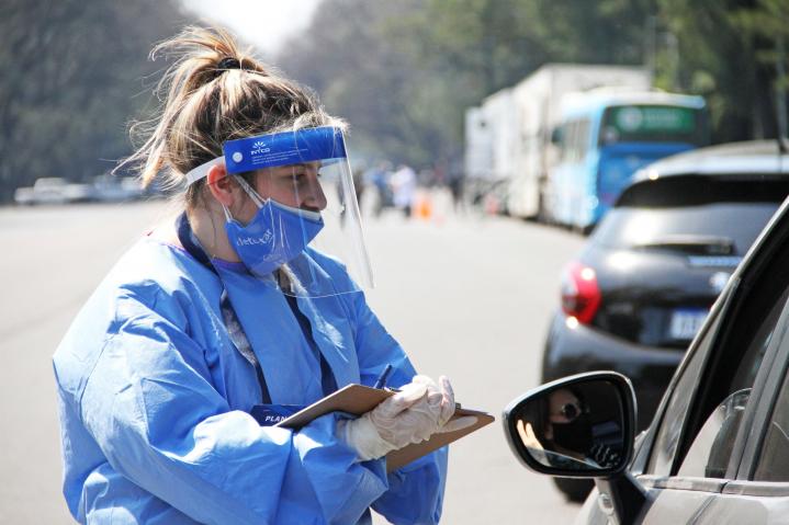 Santa Fe cambió los protocolos de aislamiento para viajeros estudiantiles