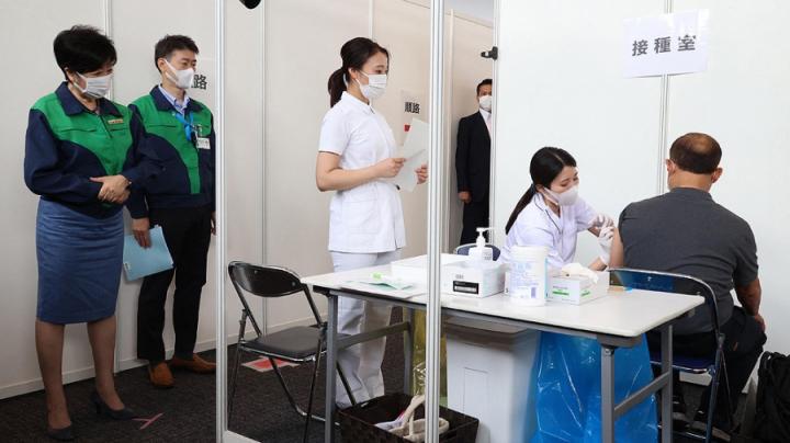 Japón prepara una vacuna anticovid que dure toda la vida