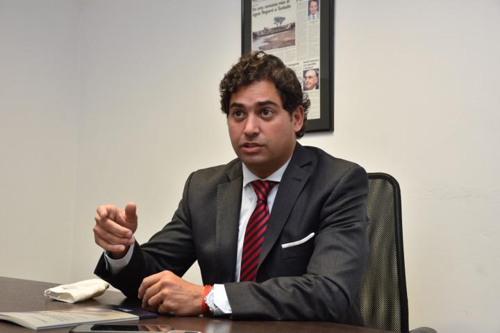 Suspenden el carné de conducir a Emilio Rosatti