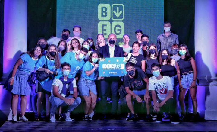 Perotti presentó el Boleto Educativo Gratuito 2022