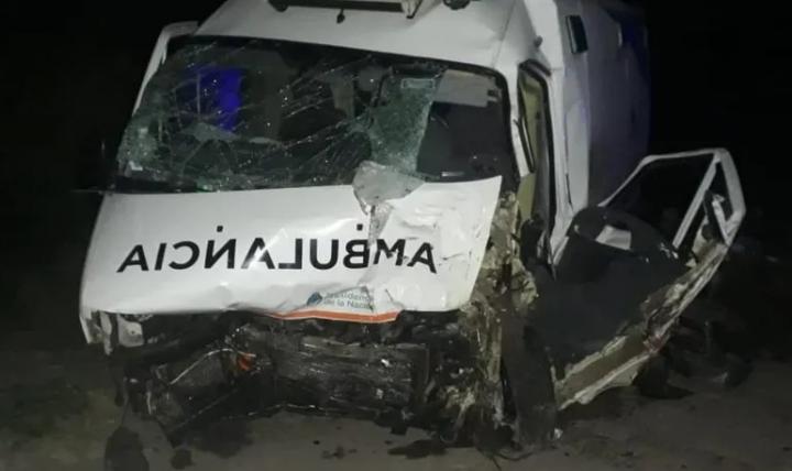 Una ambulancia chocó un caballo y murió una mujer