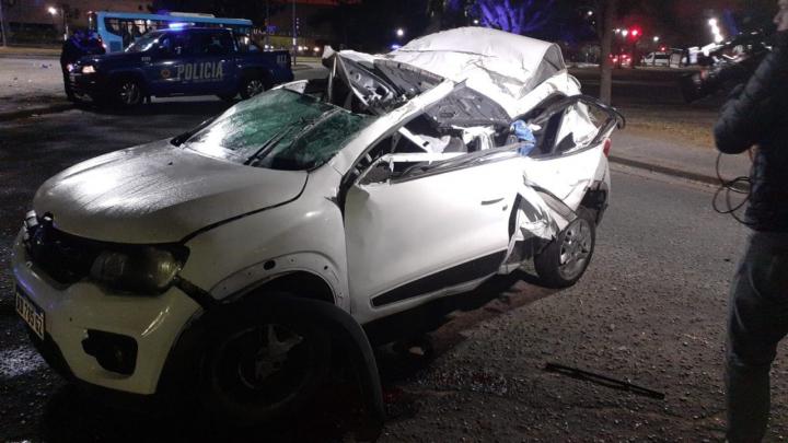 Madrugada fatal: 3 jóvenes murieron en un terrible accidente