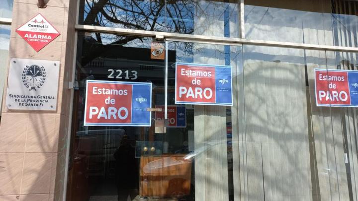 Gremios de Santa Fe paralizan la administración pública